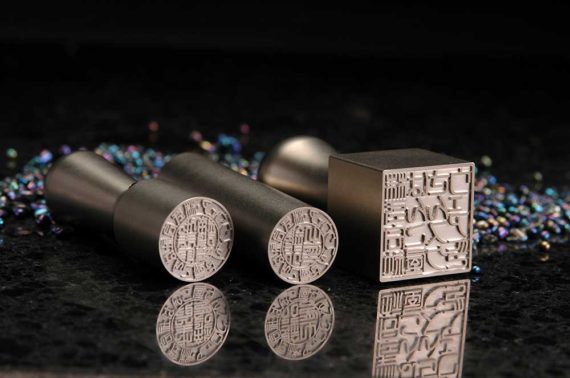 titanium-hanko-dark