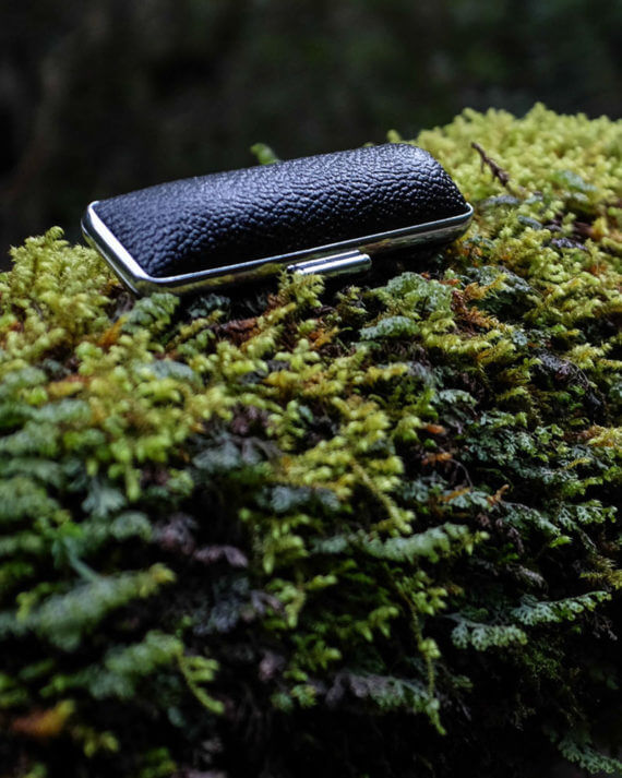 rubbed-oxhide-case2
